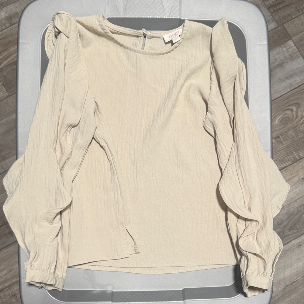 ODDY Cream Blouse with Ruffled Sleeves